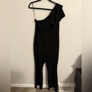 Chic Black Ruffled One-Shoulder Jumpsuit